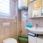 Andrea شقة ميدولين